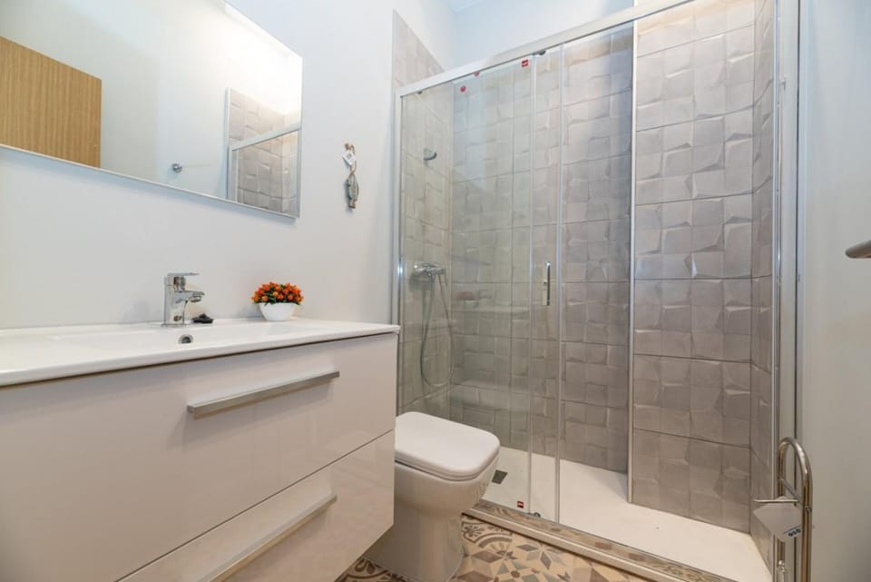 Clero Flat Suite by Invalencia Apartment in Valencia