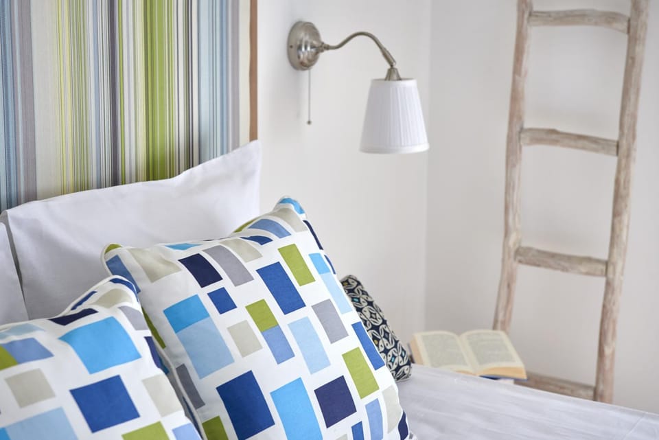 Bed, Decorative detail, Bedroom