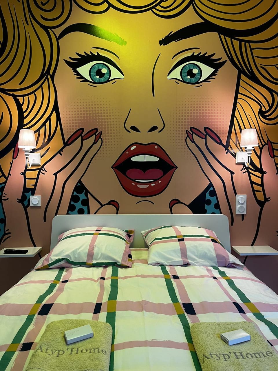 Bed, Decorative detail