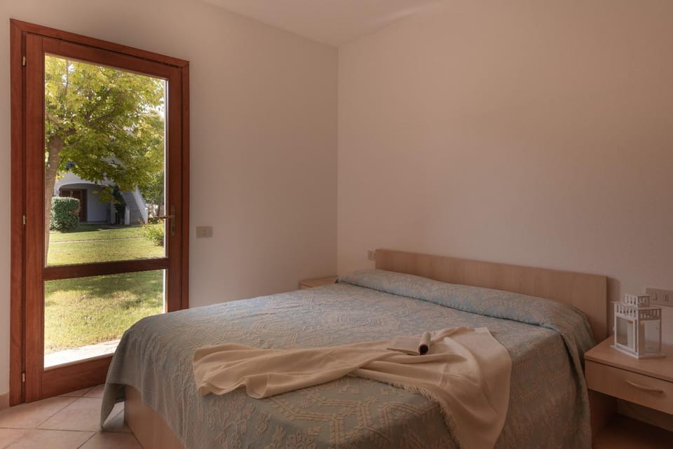 Charming Le Dimore di Budoni 2 Bedroom Apt T6 Apartment in Budoni