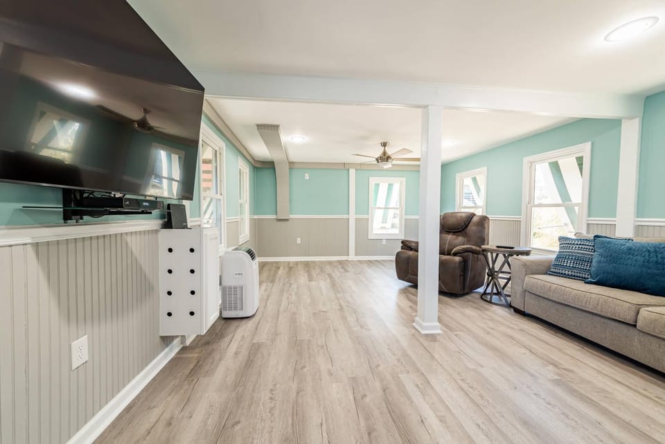 After Dune Delight - KDH MP 7, 300 Yds to Beach, Pool, Rooftop Deck w/Ocean View, Flex Stays House in Kill Devil Hills