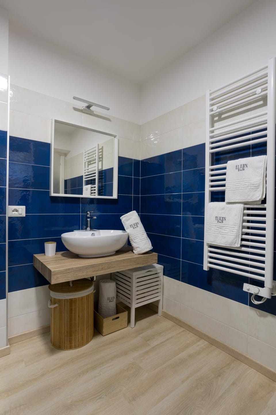 Bathroom, towels
