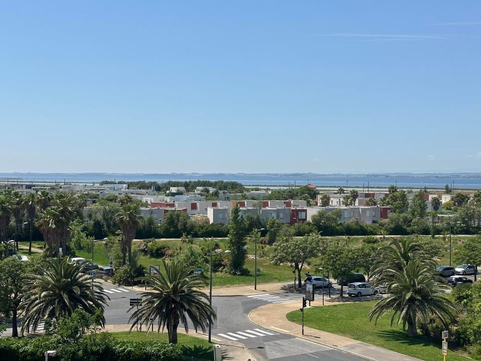 T2 avec loggia, climatisé et parking à Sète pour 5 pers. Apartment in Occitanie