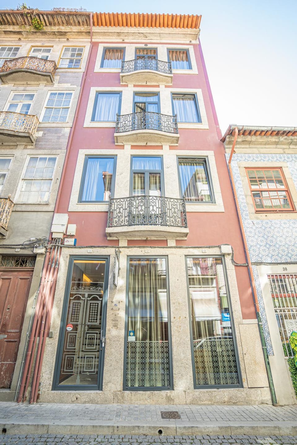 Property building, Facade/entrance
