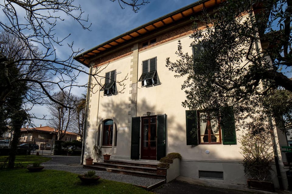 Property building, Garden, Garden view