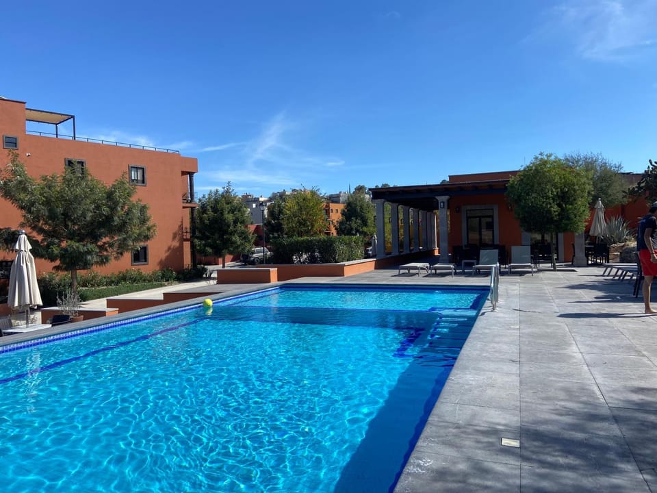Swimming pool, Swimming pool