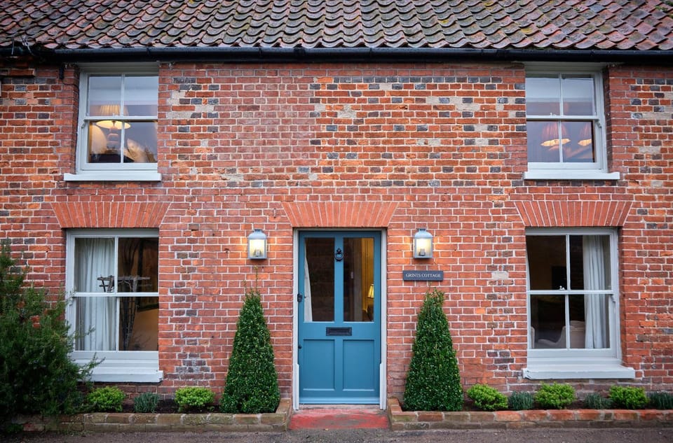 Property building, Facade/entrance
