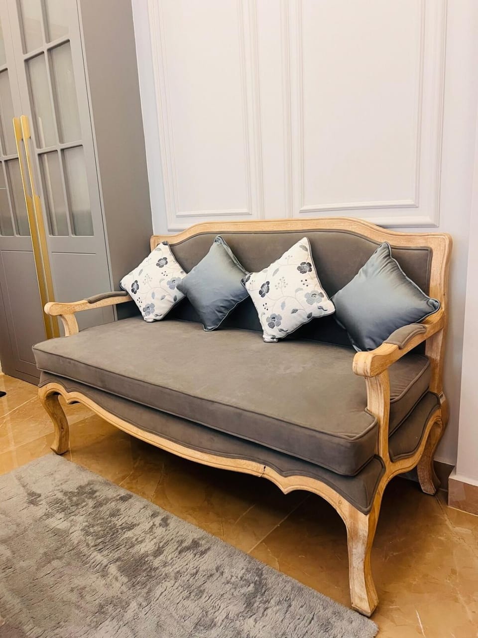 Seating area, Bedroom