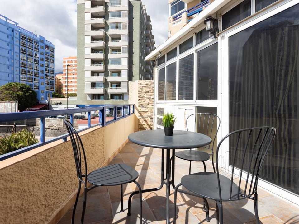 Balcony/Terrace, Dining area, City view