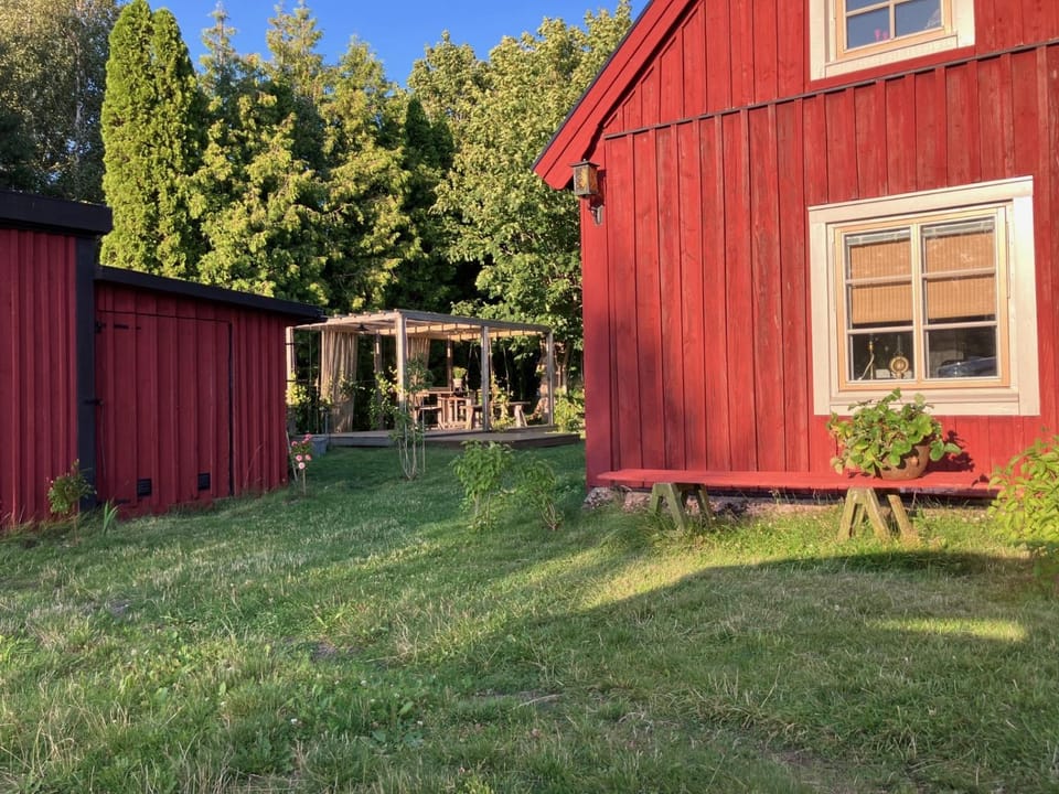 Property building, Garden view