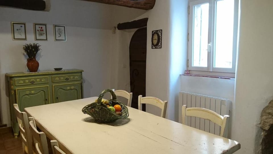 Grande maison de village - solarium et terrasse House in Provence-Alpes-Côte d'Azur