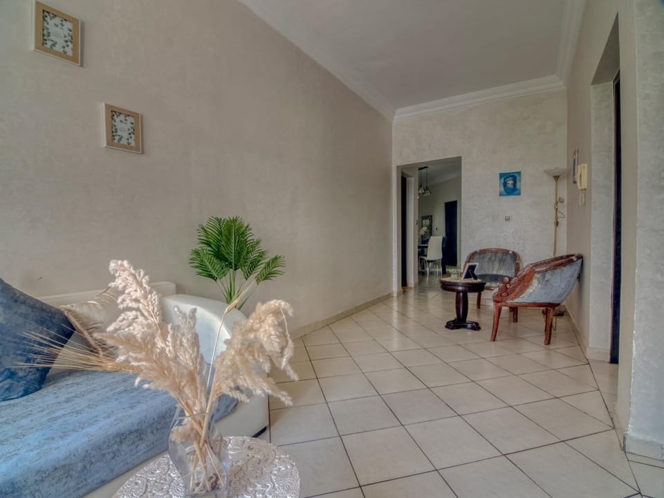 Living room, Lounge or bar