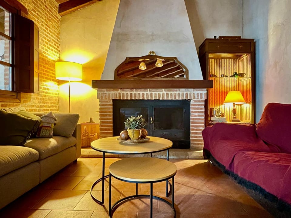 Living room, fireplace