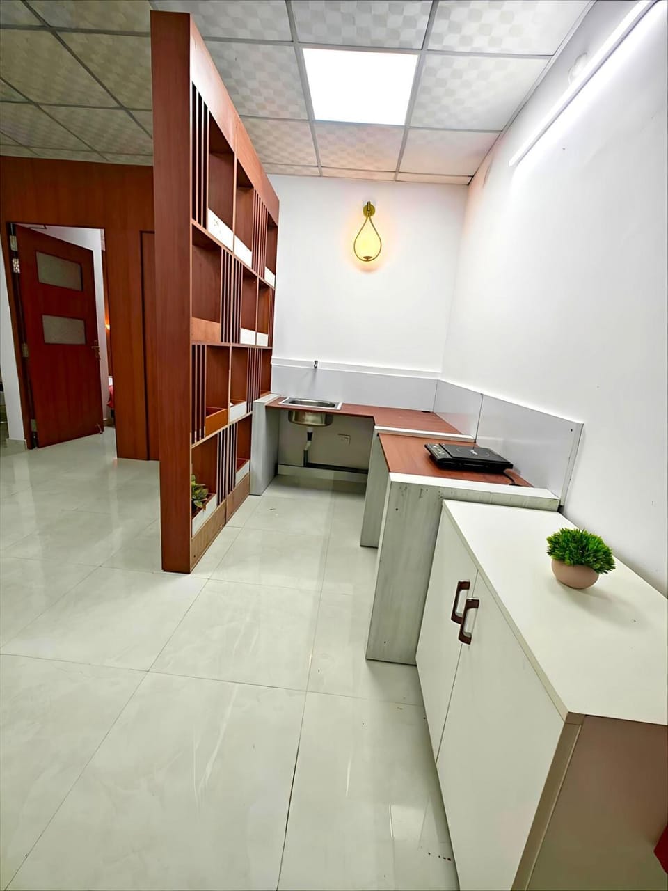 Kitchen or kitchenette
