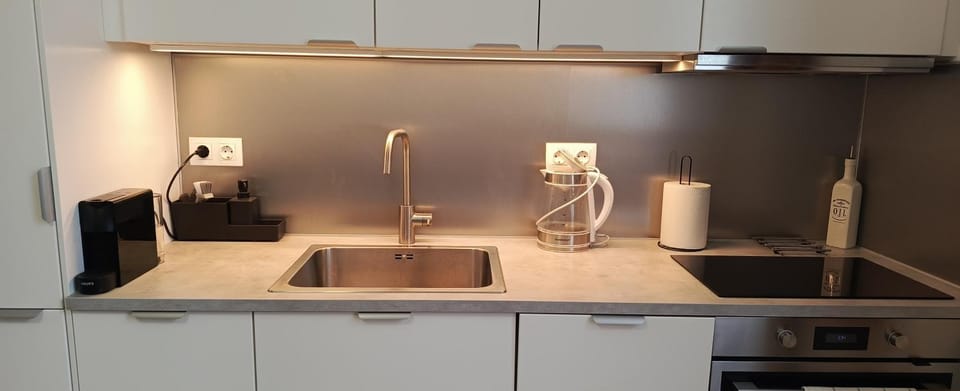 Coffee/tea facilities, Kitchen or kitchenette