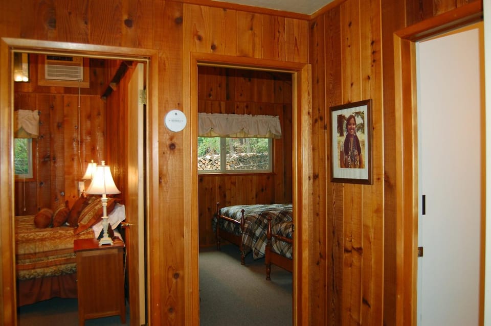 Dunning's Retreat House in Sierra Nevada