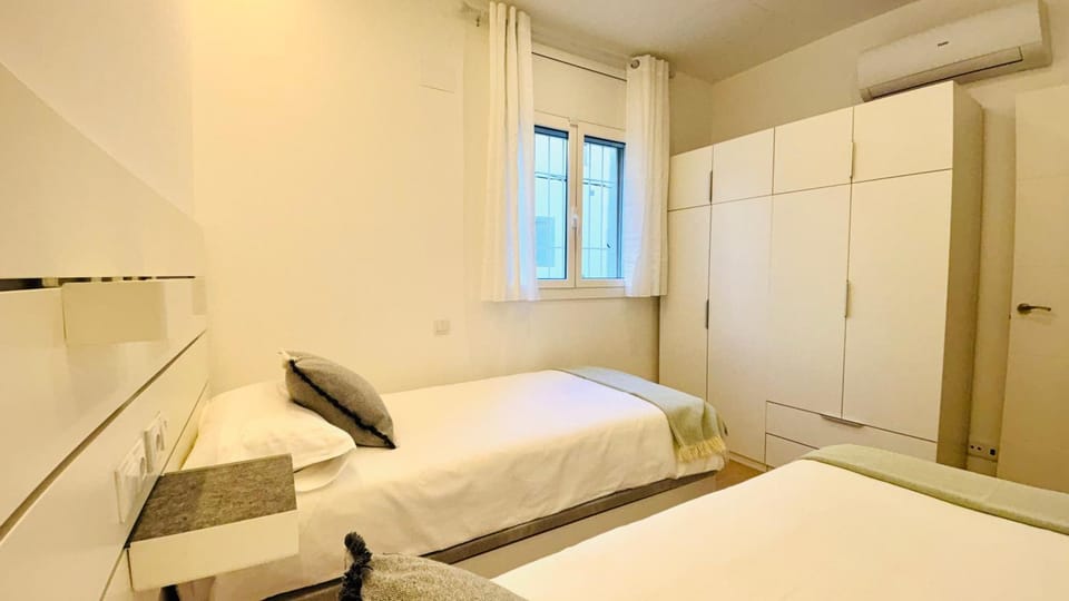 Apartamento familiar by prestigi Apartment in Terrassa