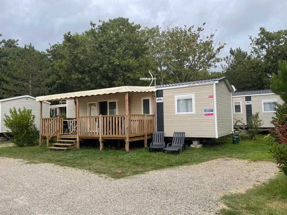 Mobile-home 6-8 personnes camping Les viviers Campground/ 
RV Resort in Lege-Cap-Ferret