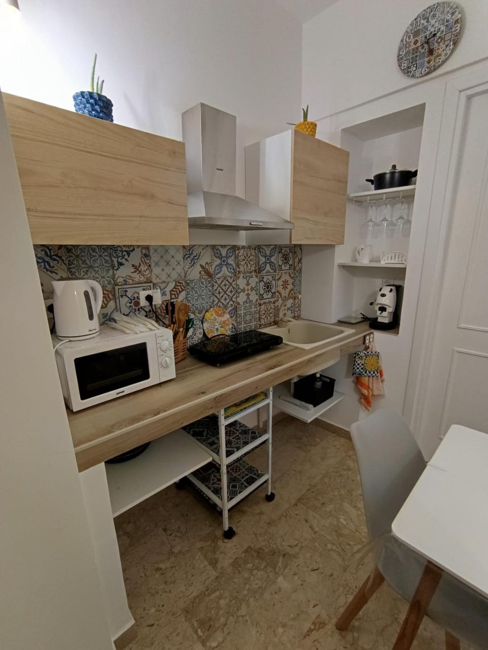 Kitchen or kitchenette