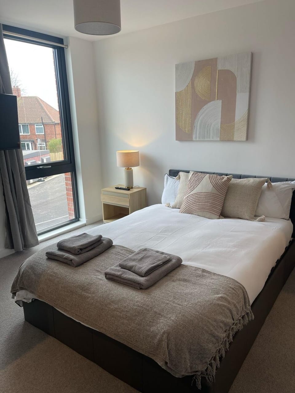 Bed, Bedroom, towels