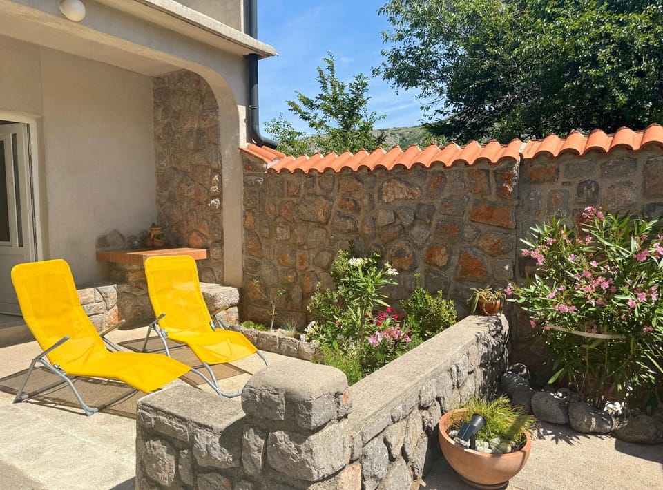 Room Maro Apartment in Lika-Senj County