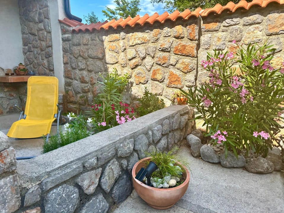 Room Maro Apartment in Lika-Senj County