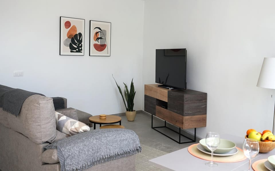 TV and multimedia, Living room, Dining area