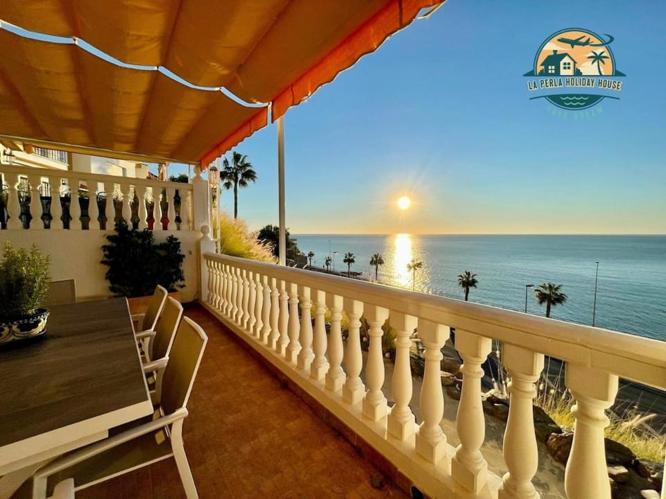 Patio, Natural landscape, View (from property/room), Balcony/Terrace, Sea view, Sunrise