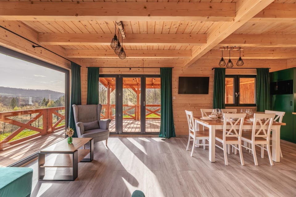 View (from property/room), Living room, Seating area, Dining area
