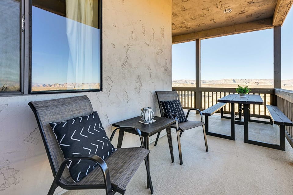 4 Mi to Lake Powell: Retreat w/ Game Room! House in Utah