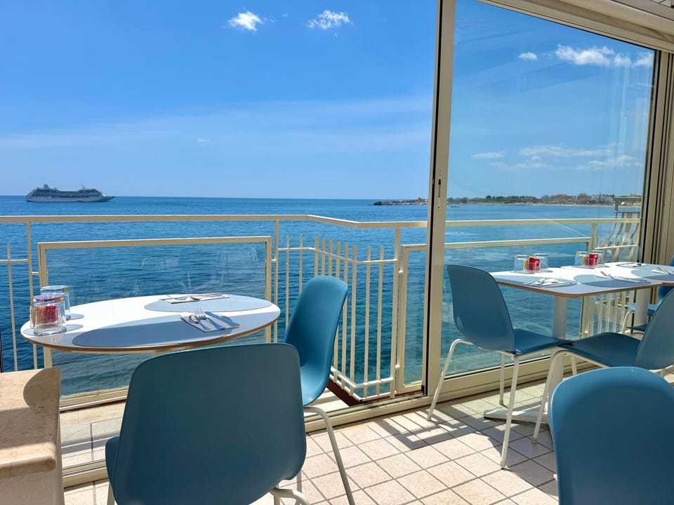 View (from property/room), Sea view, Breakfast