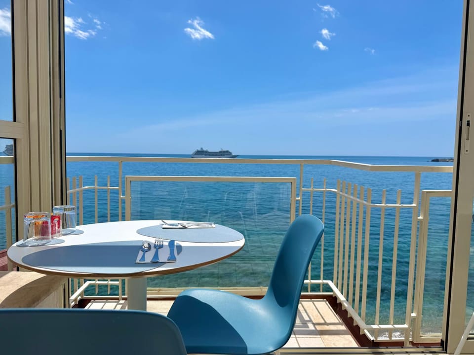 View (from property/room), Sea view, Breakfast