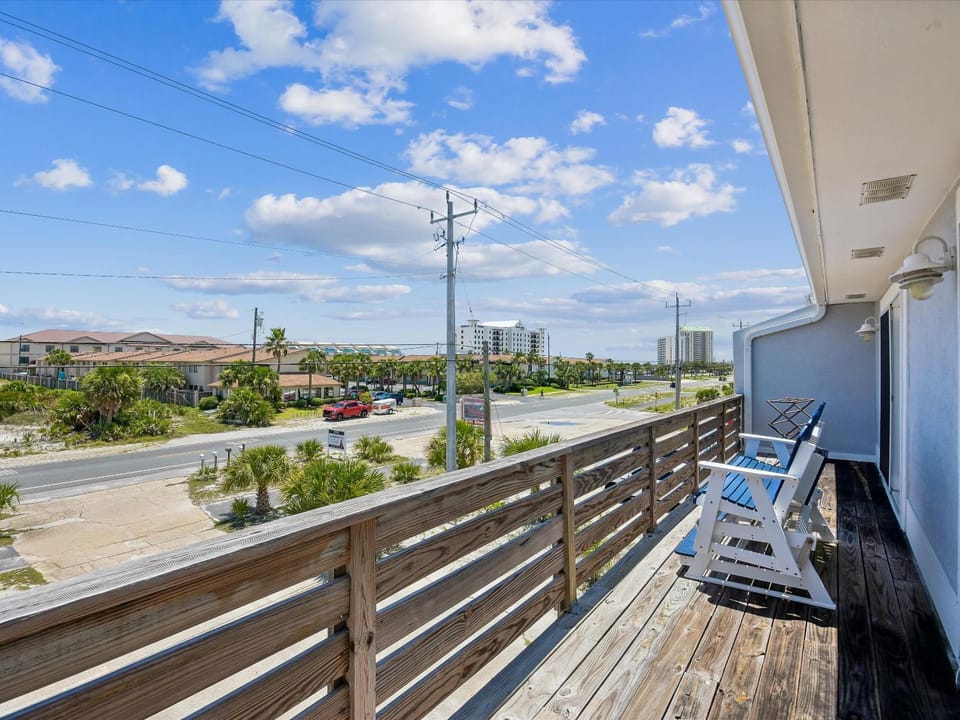 Neighbourhood, Balcony/Terrace, Seating area