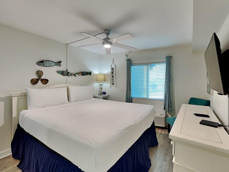 Bed, TV and multimedia, Bedroom, furniture