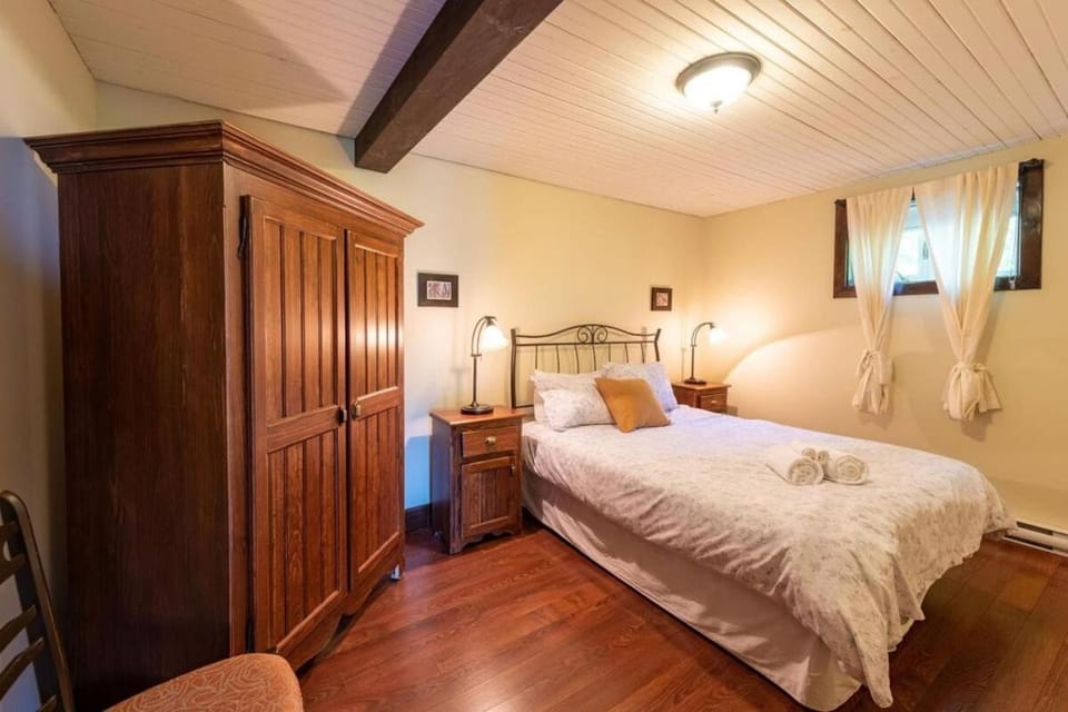 Bed, Bedroom, wardrobe