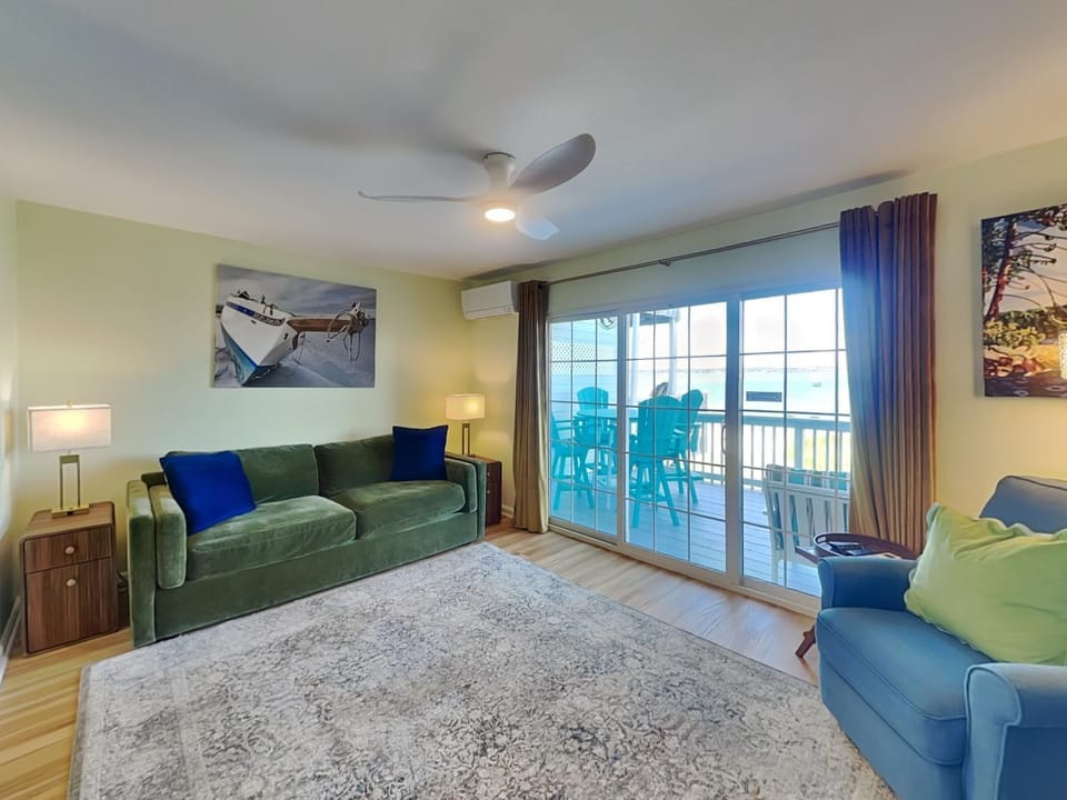 Balcony/Terrace, Living room, Seating area, Sea view, furniture, air conditioner