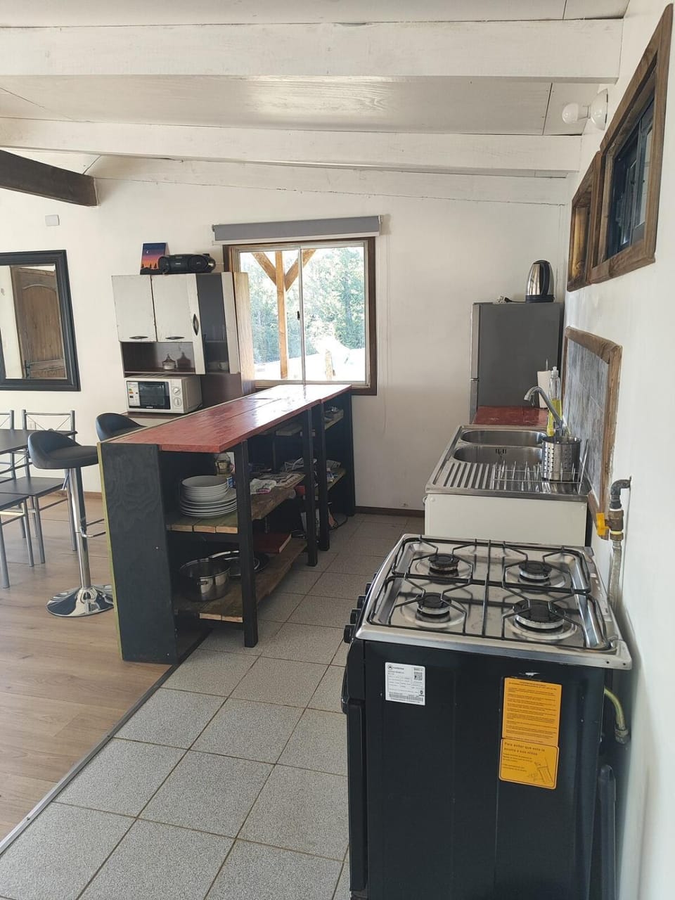 Kitchen or kitchenette