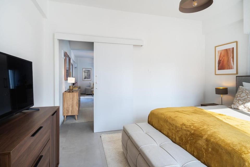 Communal lounge/ TV room, Bed, Photo of the whole room
