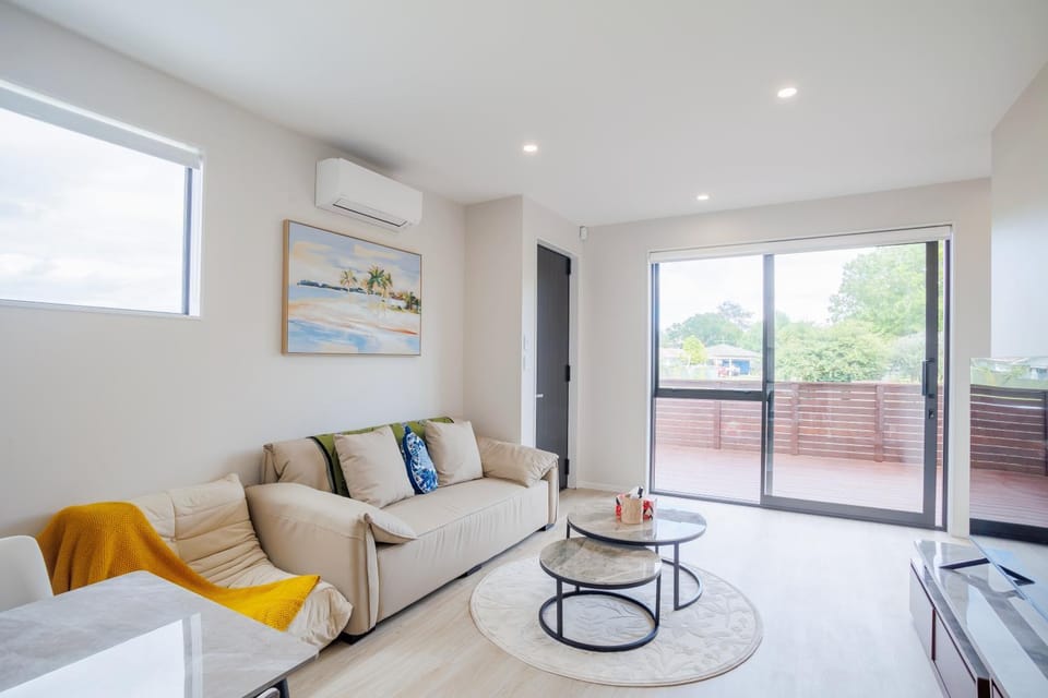 Living room, air conditioner