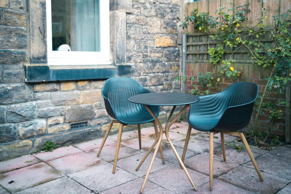 Garden, Seating area