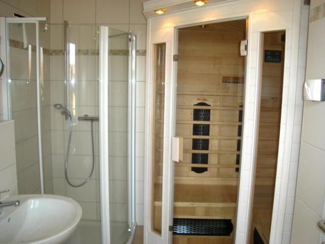 Sauna, Bathroom