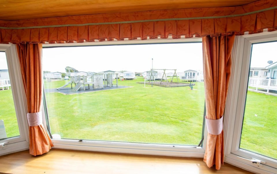 WW252 Parkdean Camber Sands Campground/ 
RV Resort in Camber