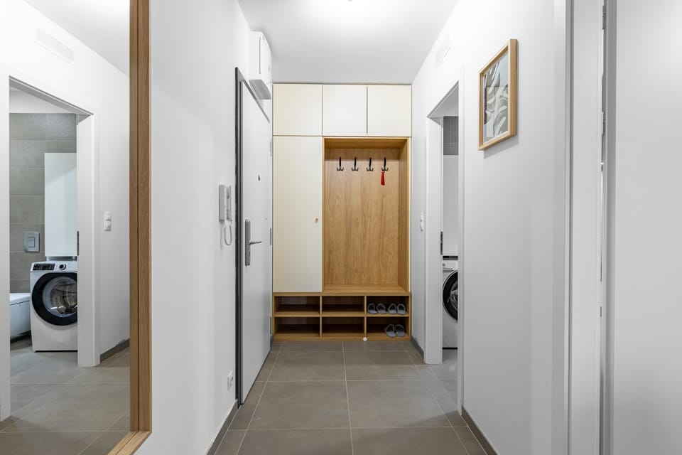 Bathroom, washing machine