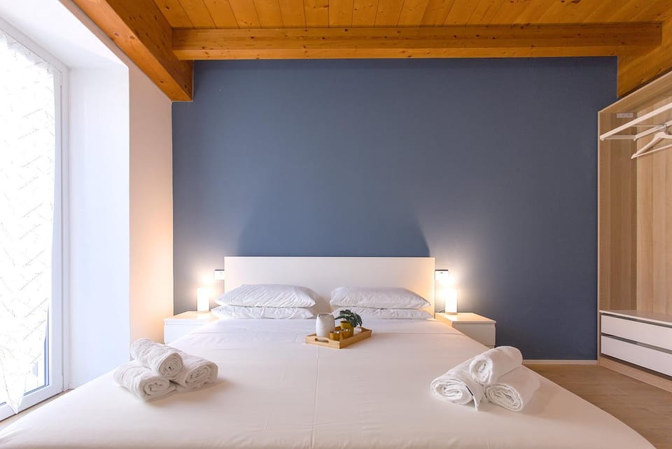 Bed, Photo of the whole room, Bedroom, towels, wardrobe