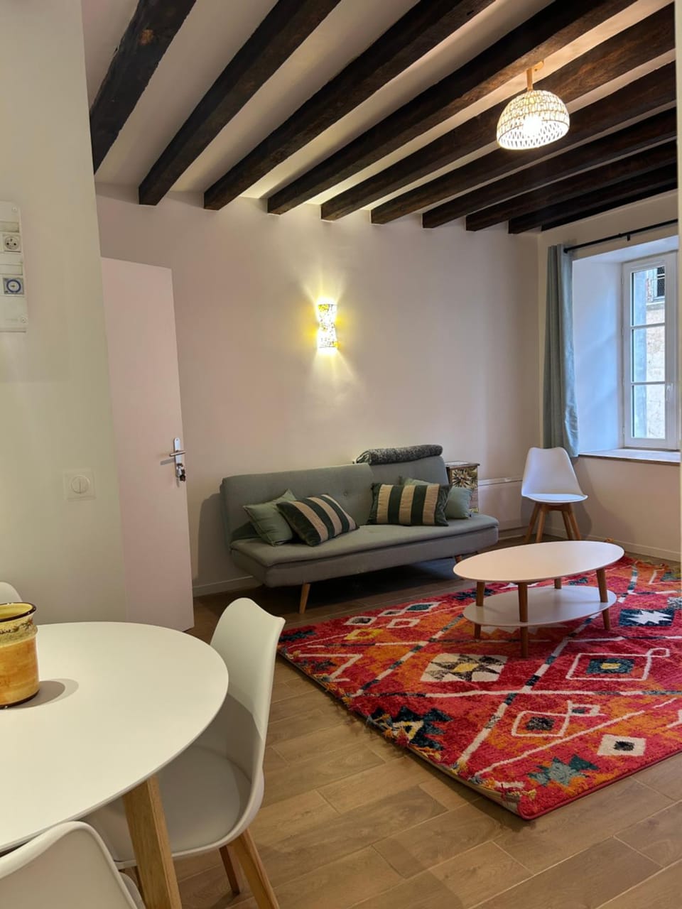 Living room, Seating area