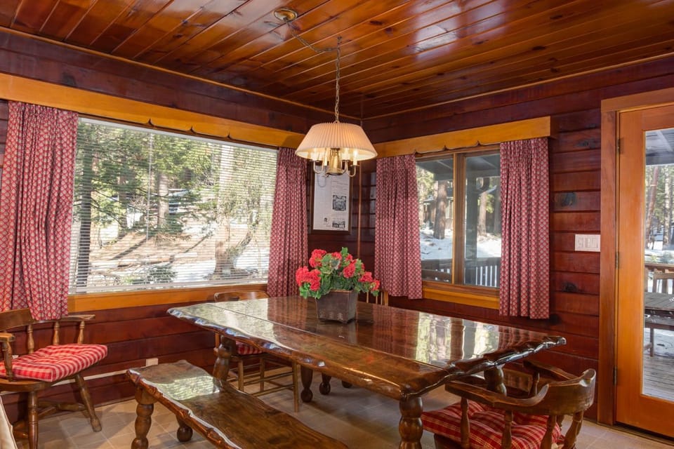 Hansen Cabin Cabin in Sierra Nevada