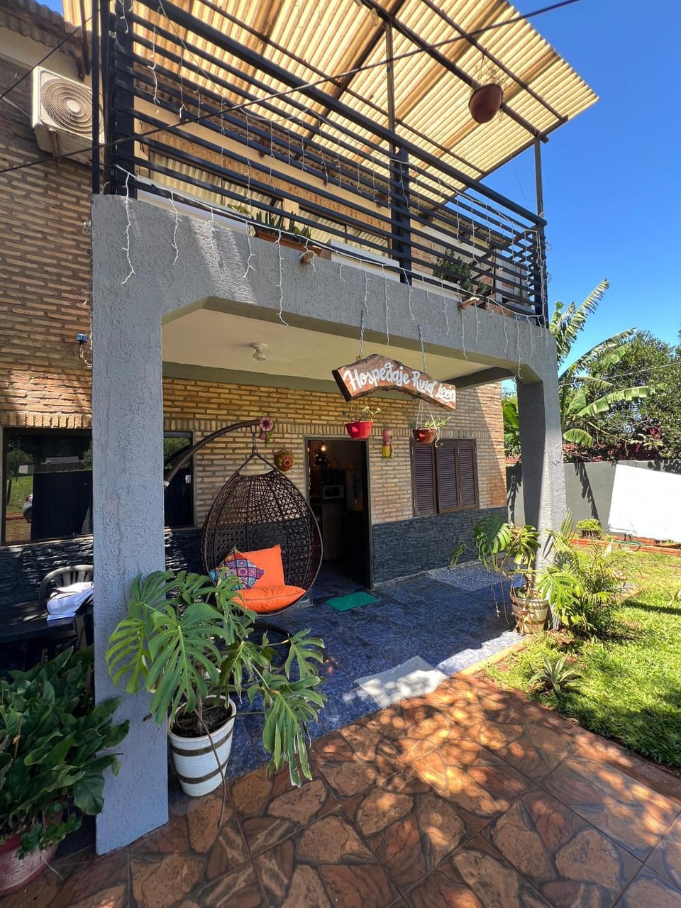 Property building, Patio, Day, Garden, Garden view