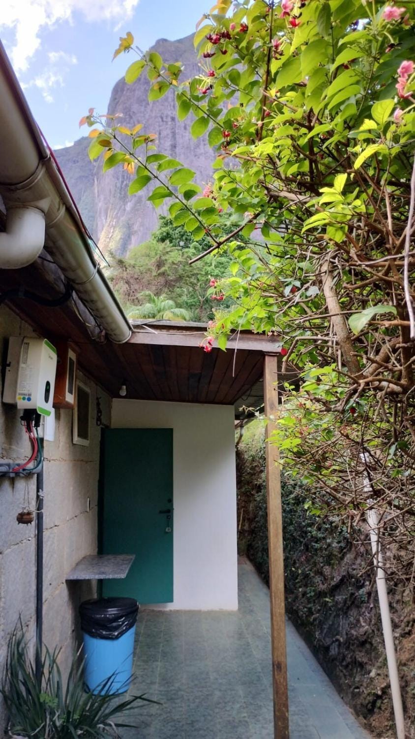 Casa com cachoeira em Araras House in State of Rio de Janeiro