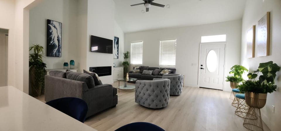 Communal lounge/ TV room, Living room