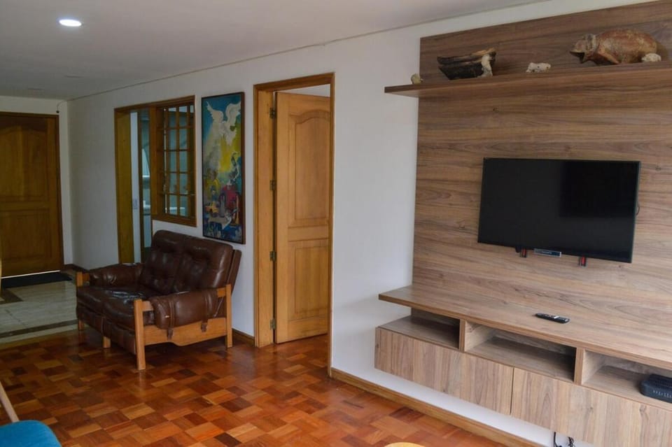 Communal lounge/ TV room, TV and multimedia